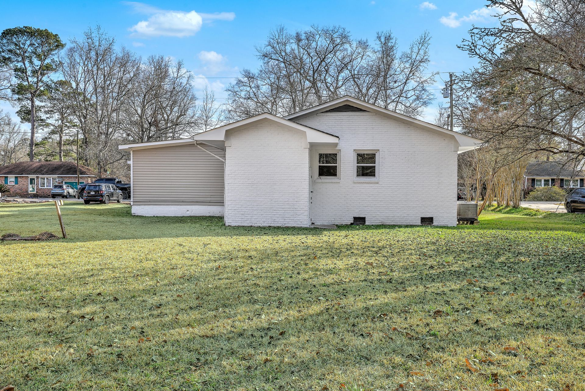 233 N Pandora Drive Photo 27