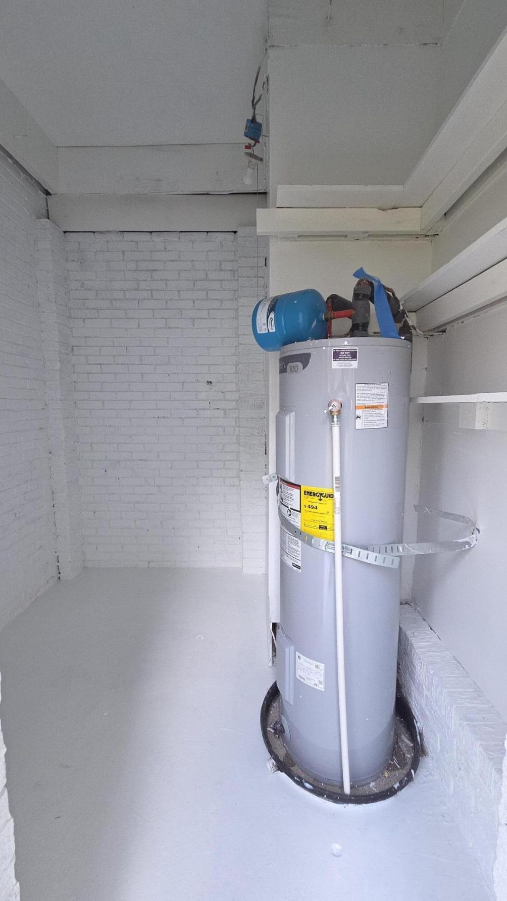 233 N Pandora Drive Photo 29