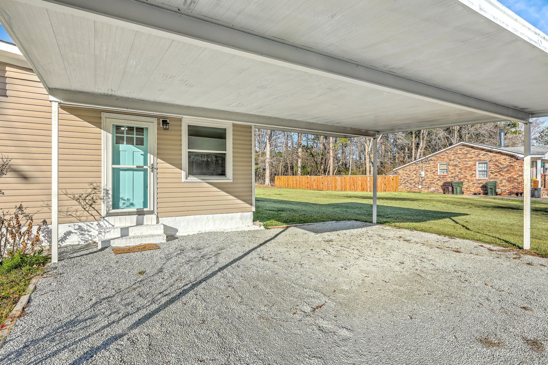 233 N Pandora Drive Photo 31