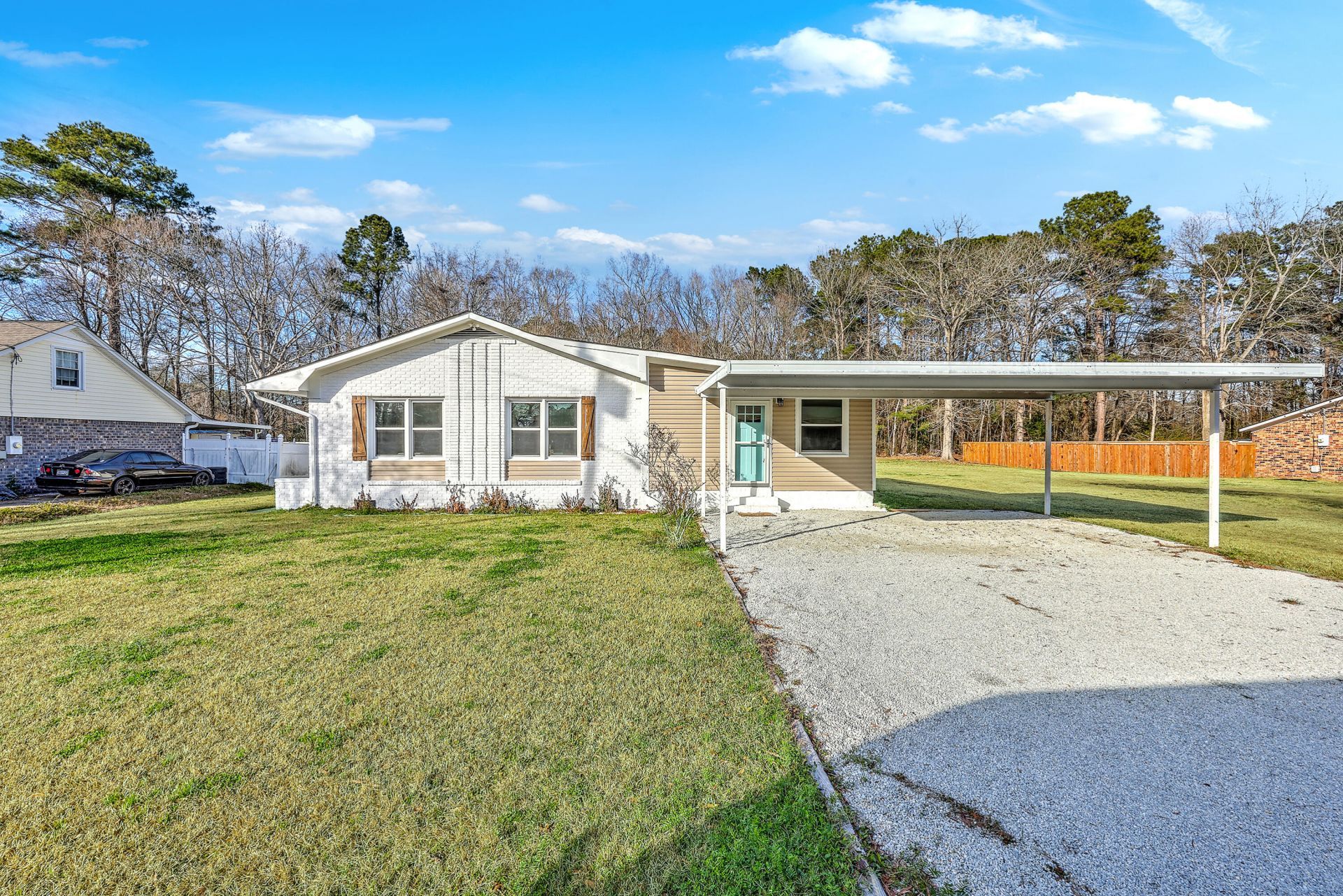 233 N Pandora Drive Photo 33