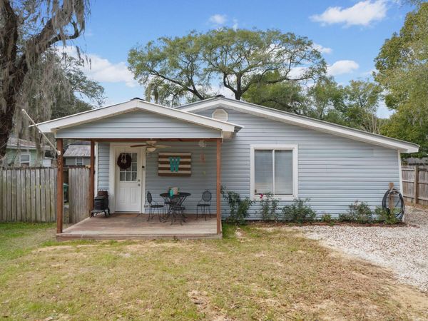 206 Jones Avenue, Niceville, FL 32578