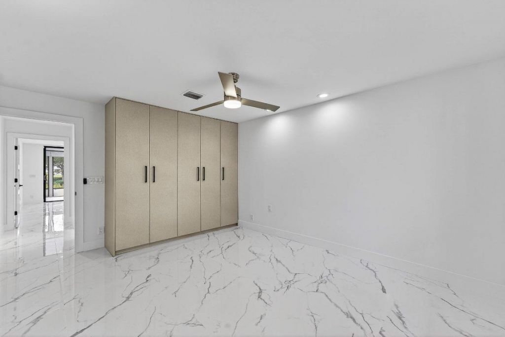 6 Clubhouse Lane, Boynton Beach, FL 33436 Photo