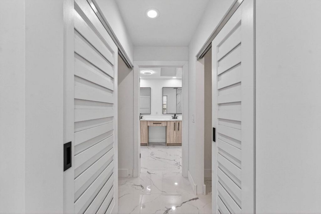 6 Clubhouse Lane, Boynton Beach, FL 33436 Photo