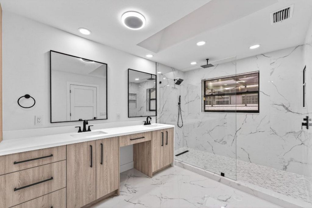 6 Clubhouse Lane, Boynton Beach, FL 33436 Photo