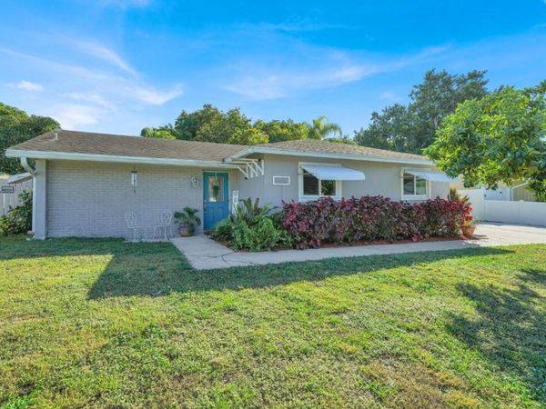 10406 Sleepy Brook Way, Boca Raton, FL 33428