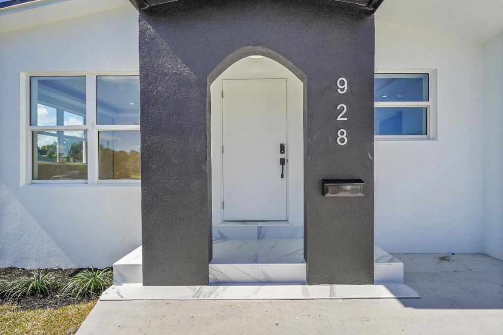 928 Market Street, West Palm Beach, FL 33401 Photo