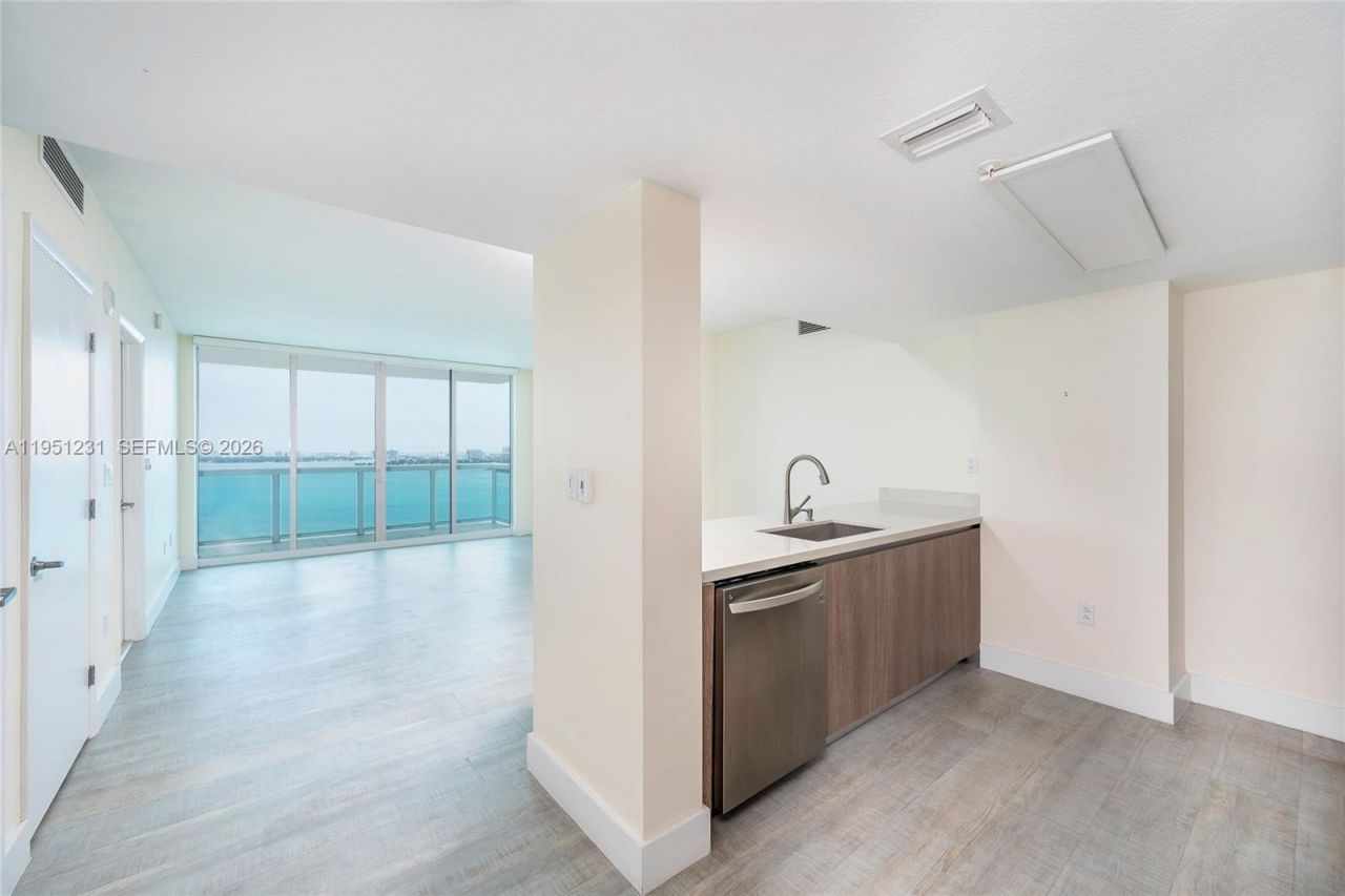 1800 N Bayshore Dr, Unit 2503, Miami, FL 33132 Photo