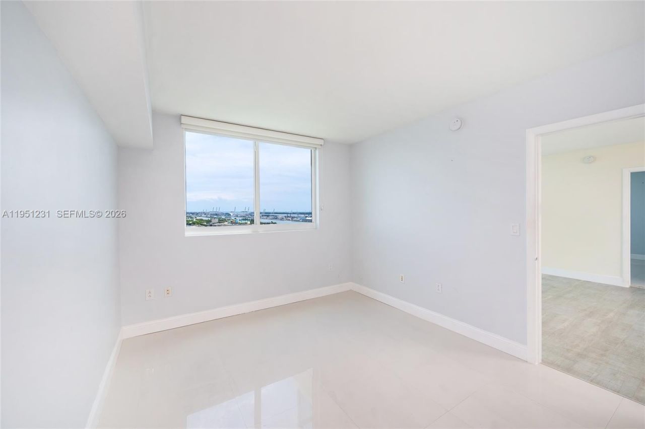 1800 N Bayshore Dr, Unit 2503, Miami, FL 33132 Photo