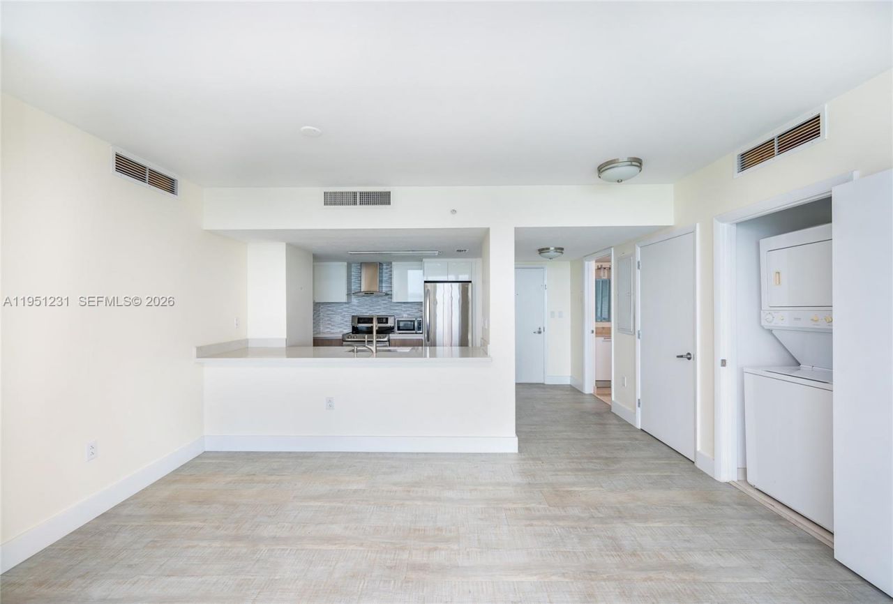 1800 N Bayshore Dr, Unit 2503, Miami, FL 33132 Photo