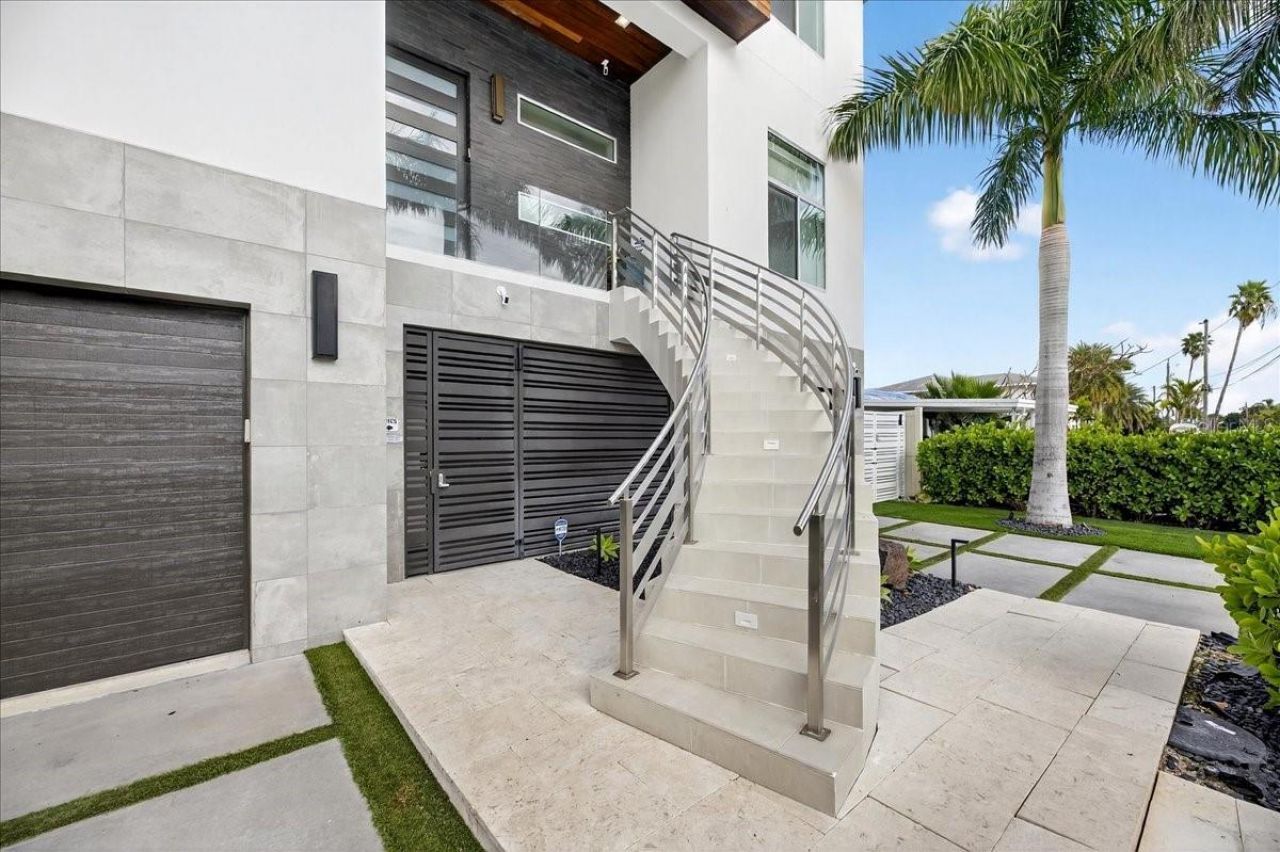 1320 Boca Ciega Isle Drive, Saint Pete Beach, FL 33706 Photo