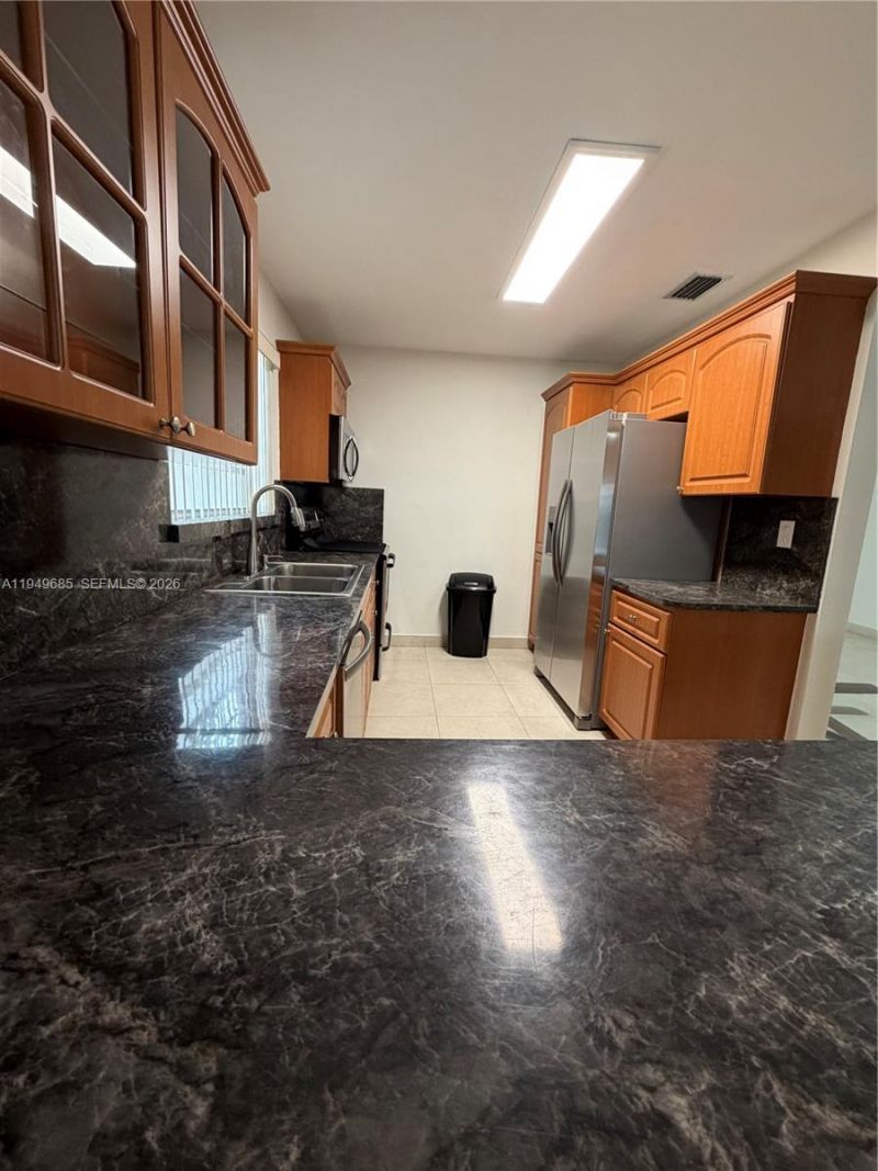 425 E 17th St, Unit Rear, Hialeah, FL 33010 Photo