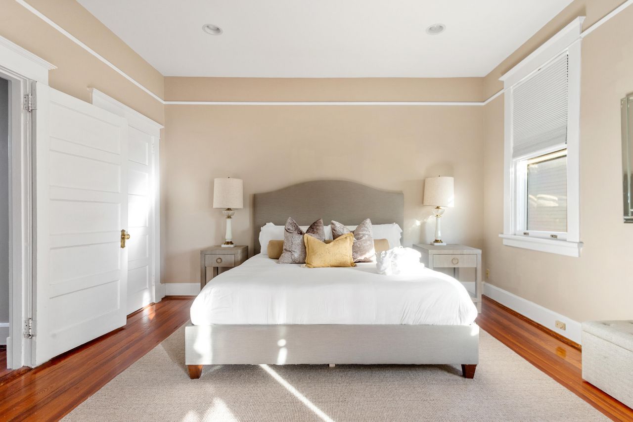 9 Colonial Street Photo 19