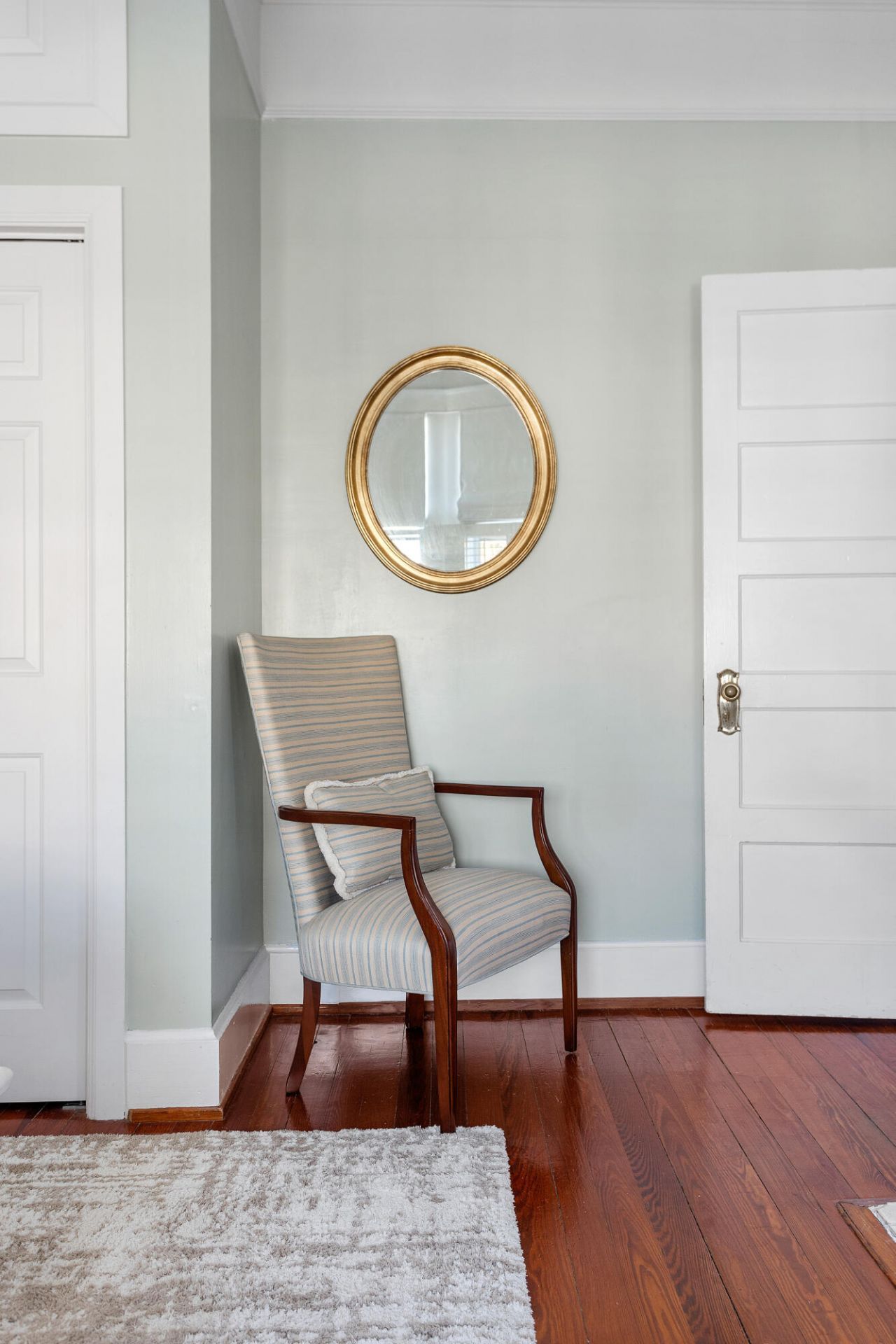 9 Colonial Street Photo 35