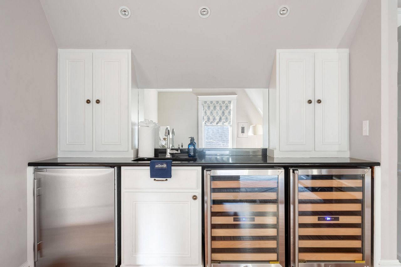 9 Colonial Street Photo 41