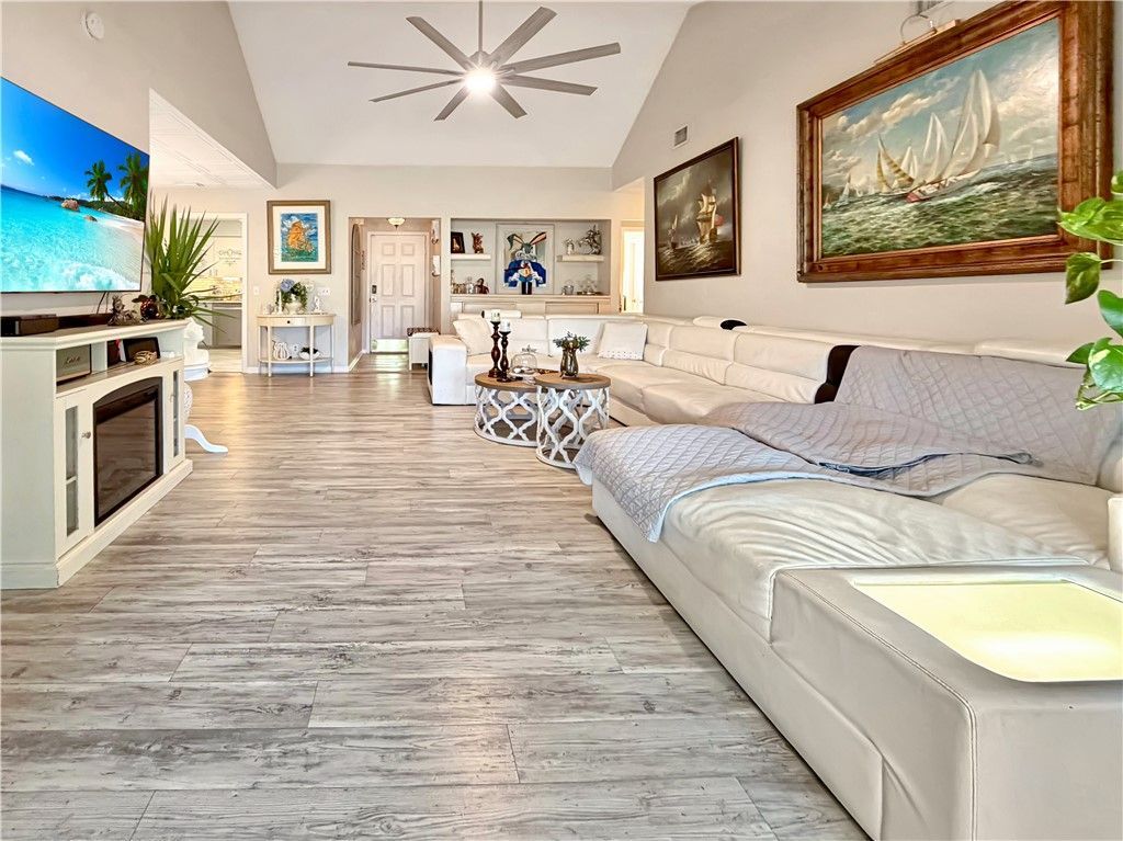 6206 S River Run Drive, Unit 6206, Sebastian, FL 32958 Photo