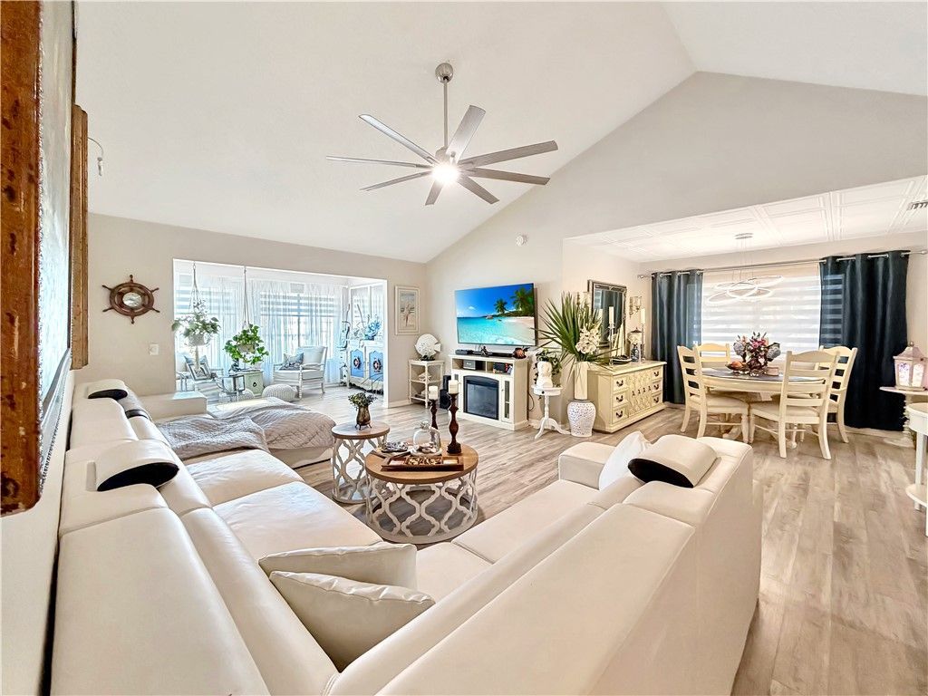 6206 S River Run Drive, Unit 6206, Sebastian, FL 32958 Photo