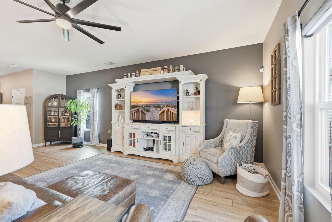 1519 Swing Bridge Way Photo 10