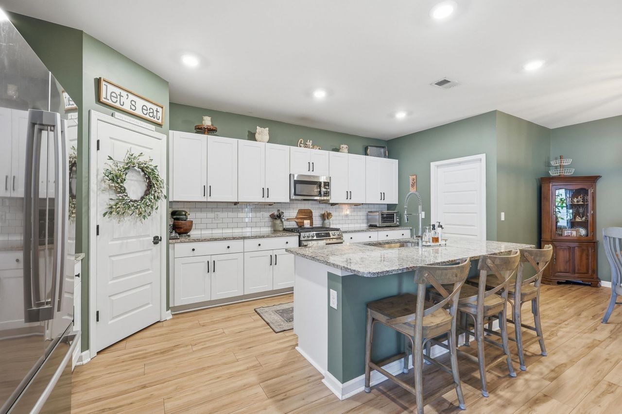 1519 Swing Bridge Way Photo 11