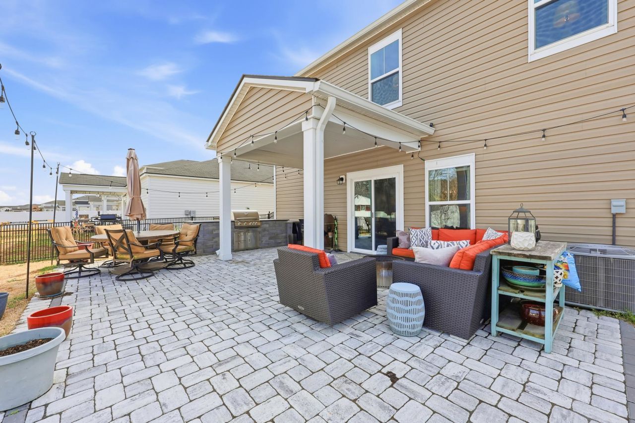 1519 Swing Bridge Way Photo 2