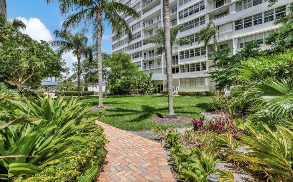 1170 N Federal Hwy, Unit 1110, Fort Lauderdale, FL 33304 Photo