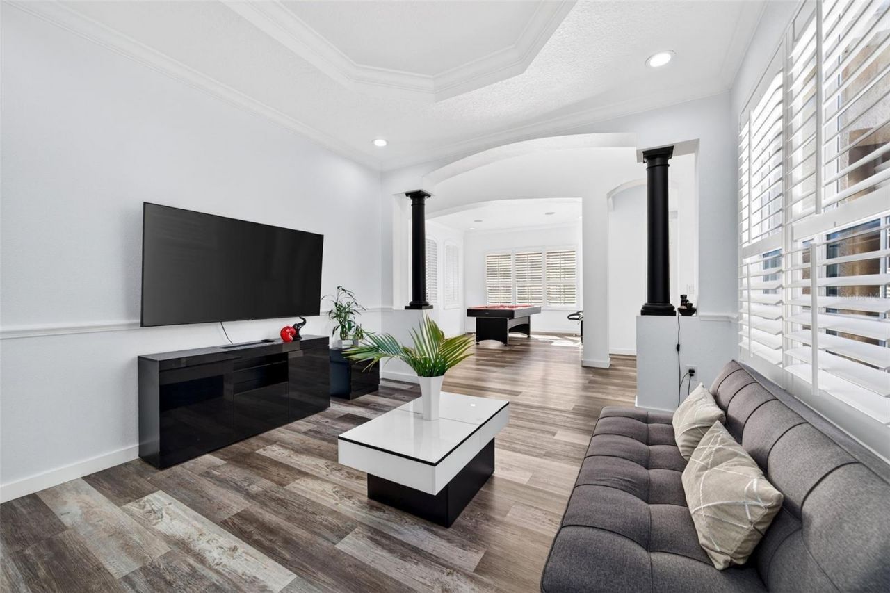 8111 Santa Rosa Court, Sarasota, FL 34243 Photo