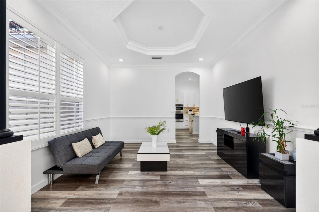 8111 Santa Rosa Court, Sarasota, FL 34243 Photo