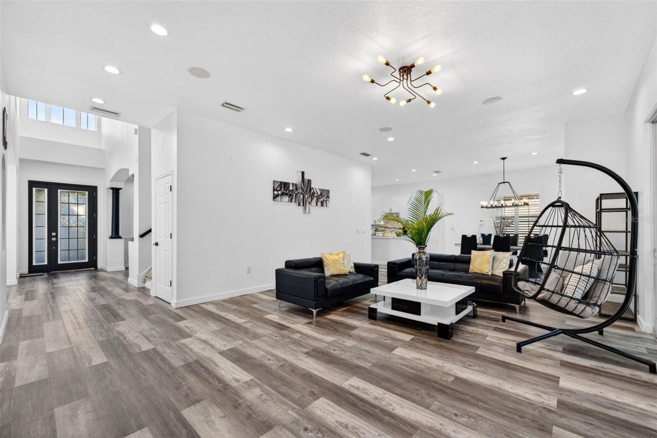 8111 Santa Rosa Court, Sarasota, FL 34243 Photo