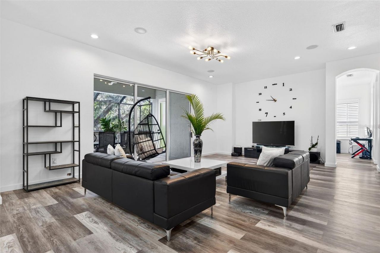 8111 Santa Rosa Court, Sarasota, FL 34243 Photo