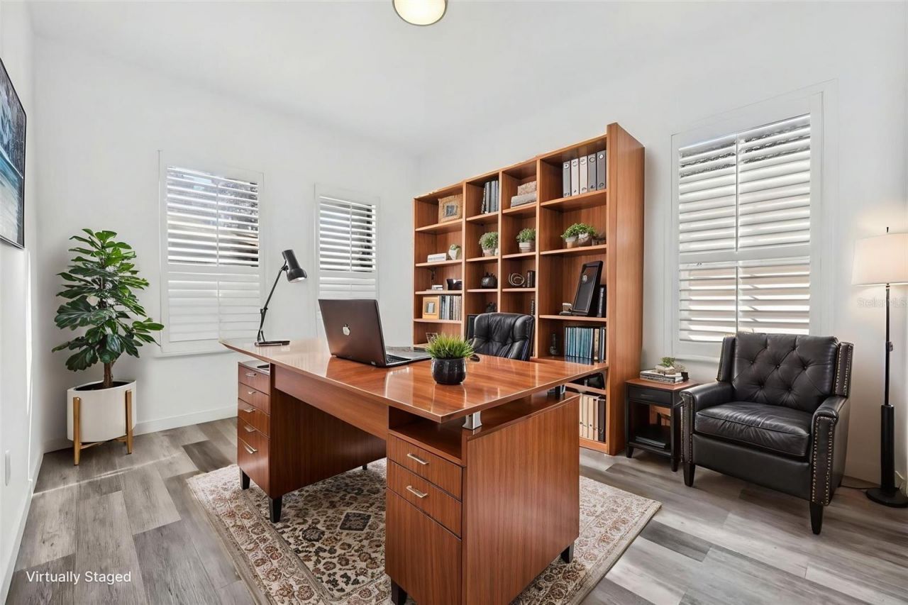 8111 Santa Rosa Court, Sarasota, FL 34243 Photo