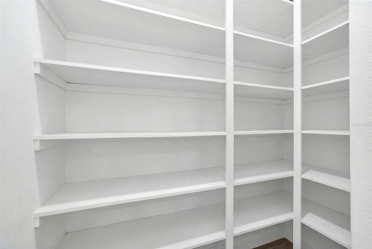 8111 Santa Rosa Court, Sarasota, FL 34243 Photo