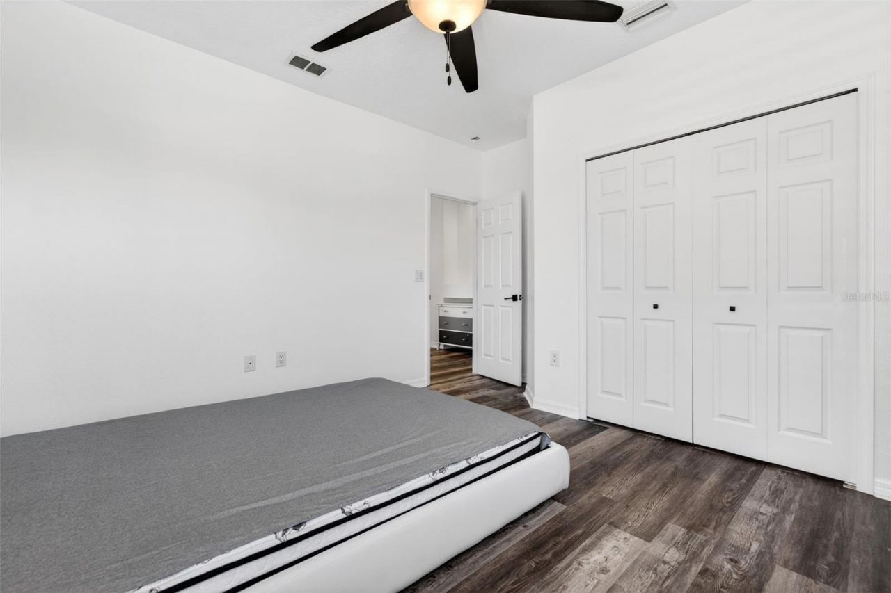 8111 Santa Rosa Court, Sarasota, FL 34243 Photo