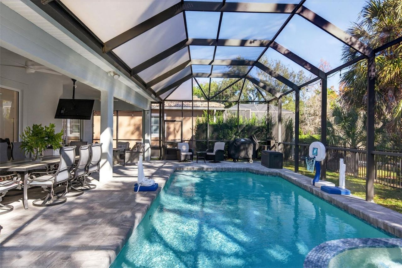 8111 Santa Rosa Court, Sarasota, FL 34243 Photo