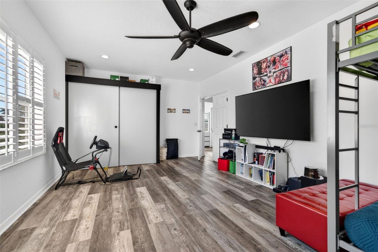 8111 Santa Rosa Court, Sarasota, FL 34243 Photo