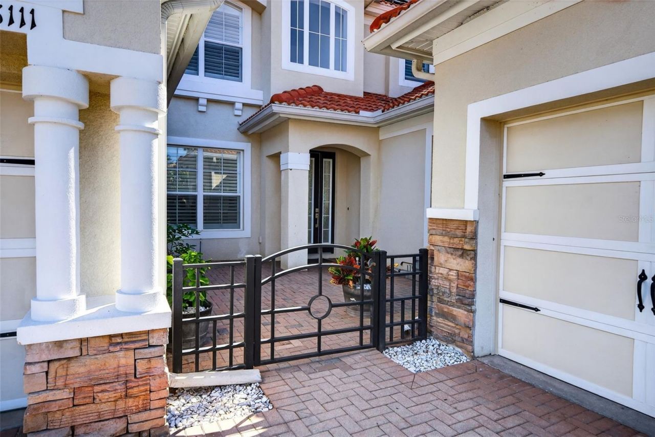 8111 Santa Rosa Court, Sarasota, FL 34243 Photo