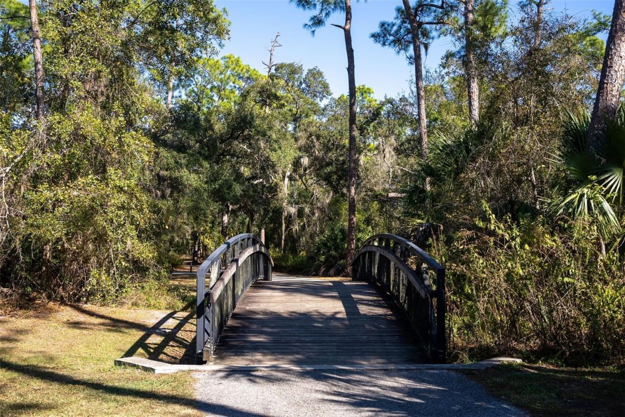 8111 Santa Rosa Court, Sarasota, FL 34243 Photo