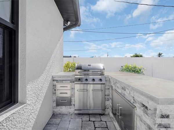 1114 NE 7th AVE, CAPE CORAL, FL 33909