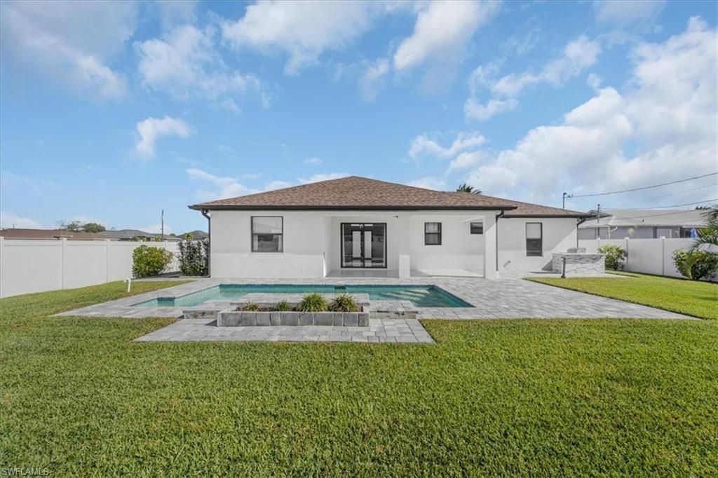 1114 NE 7th Ave, Cape Coral, FL 33909 Photo