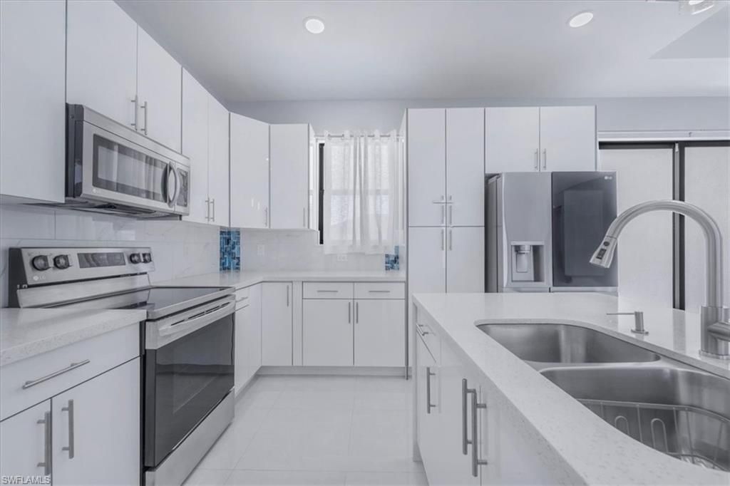 1114 NE 7th Ave, Cape Coral, FL 33909 Photo