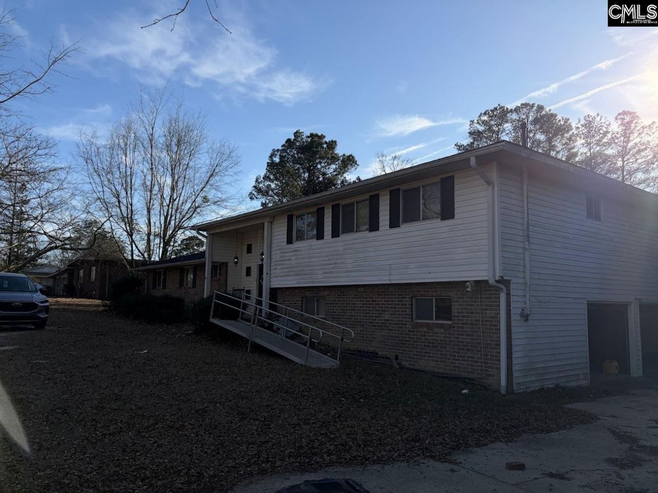 345 Marion Street Photo 22