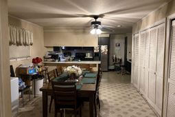 345 Marion Street photo 4