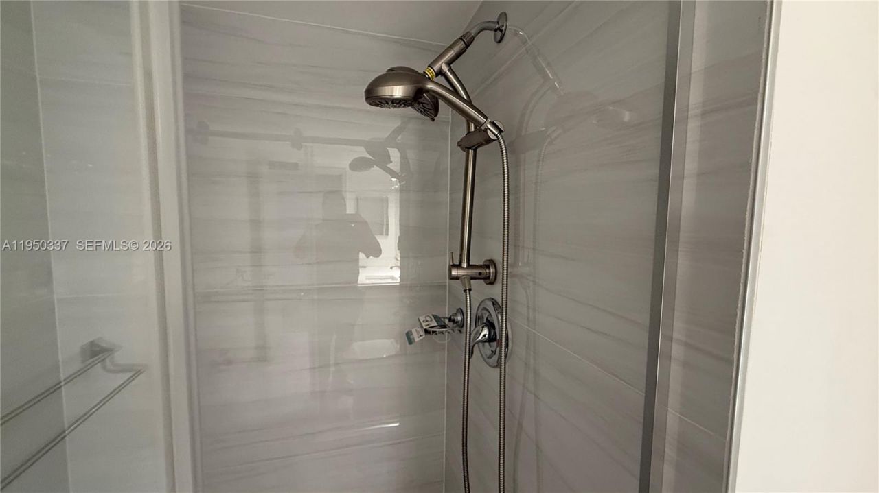 370 NW 76th Ave, Unit 204, Margate, FL 33063 Photo