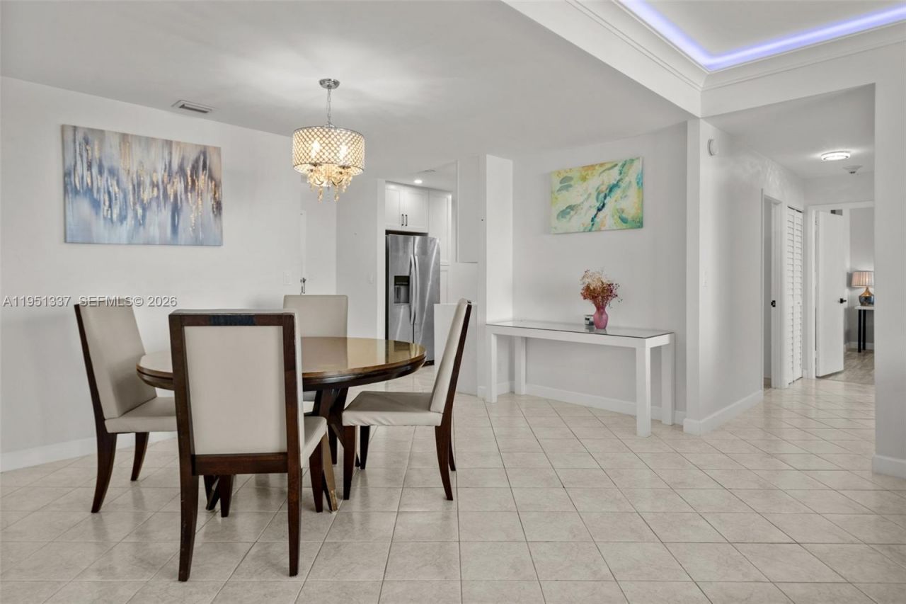 2500 Parkview Dr, Unit 2517, Hallandale Beach, FL 33009 Photo
