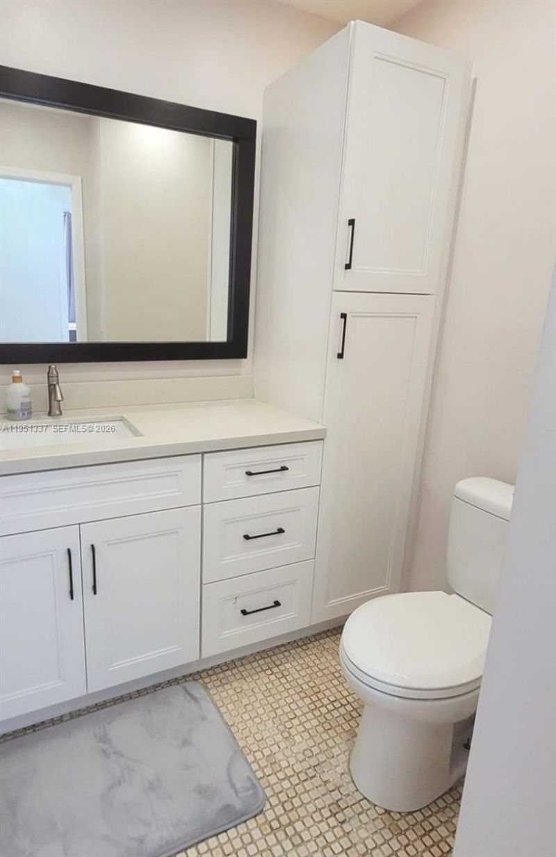 2500 Parkview Dr, Unit 2517, Hallandale Beach, FL 33009 Photo