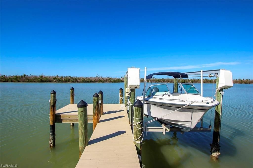 2667 Coconut Dr, Sanibel, FL 33957 Photo