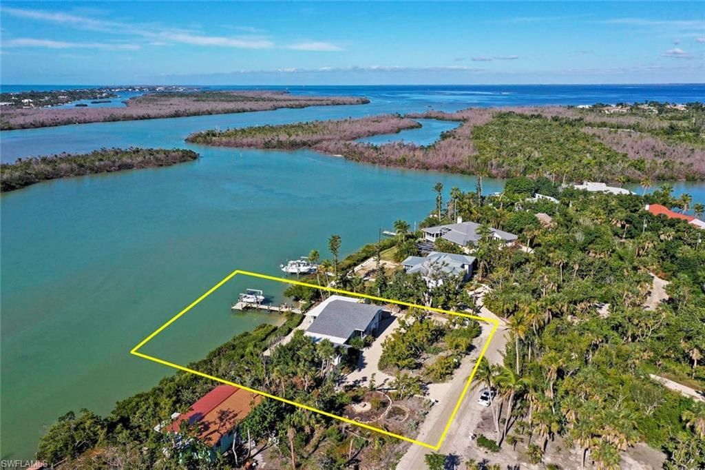 2667 Coconut Dr, Sanibel, FL 33957 Photo