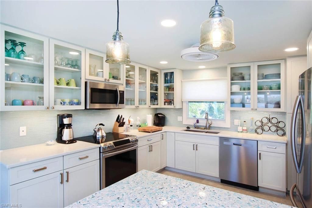 2667 Coconut Dr, Sanibel, FL 33957 Photo