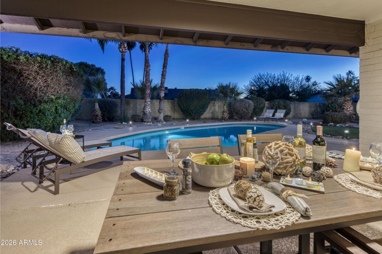 301 E Muriel Drive, Phoenix, AZ 85022 Main Photo
