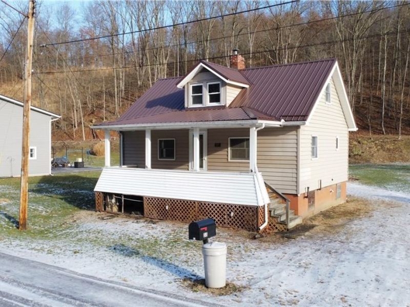 33 Hill Street, Adena, OH 43901 Photo 1