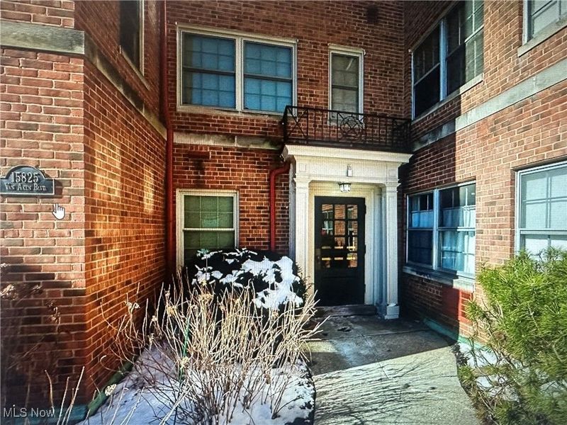 15825 Van Aken Boulevard, Unit 101W, Shaker Heights, OH 44120 Photo 2