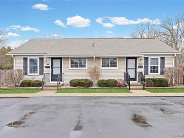 2960 Roundtree Boulevard, Ypsilanti Twp, MI 48197